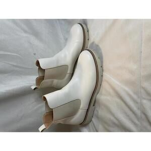 Oasis Society Chic White Chelsea Boots Size 10